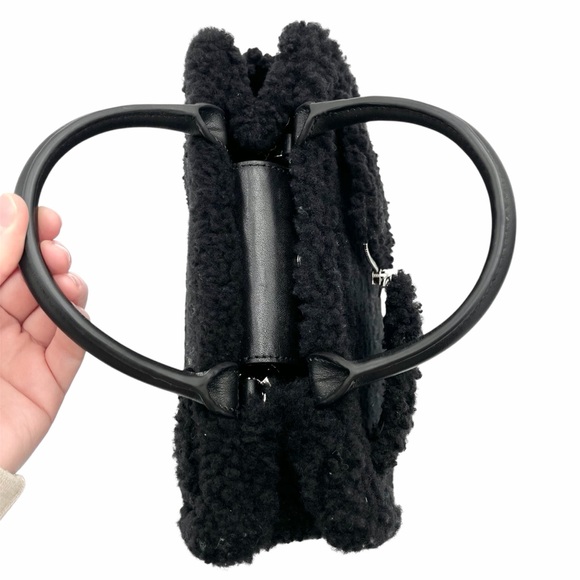 Brandon Blackwood Medium Kuei in Black Shearling - Picture 7 of 12